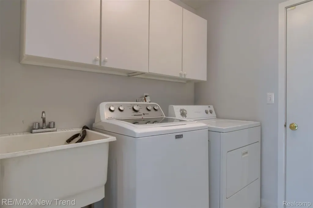 2191 Pleasant Drive Commerce Charter Township MI 48390