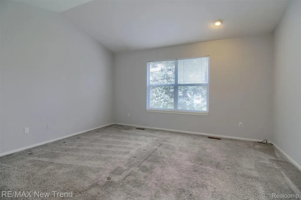 2191 Pleasant Drive Commerce Charter Township MI 48390