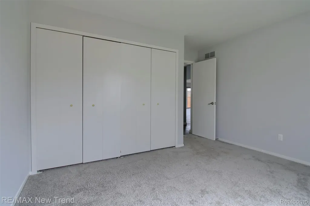 2191 Pleasant Drive Commerce Charter Township MI 48390
