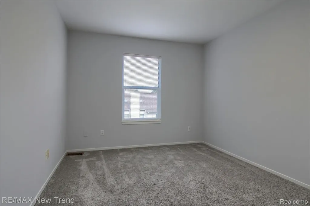 2191 Pleasant Drive Commerce Charter Township MI 48390