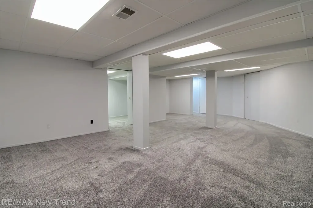 2191 Pleasant Drive Commerce Charter Township MI 48390