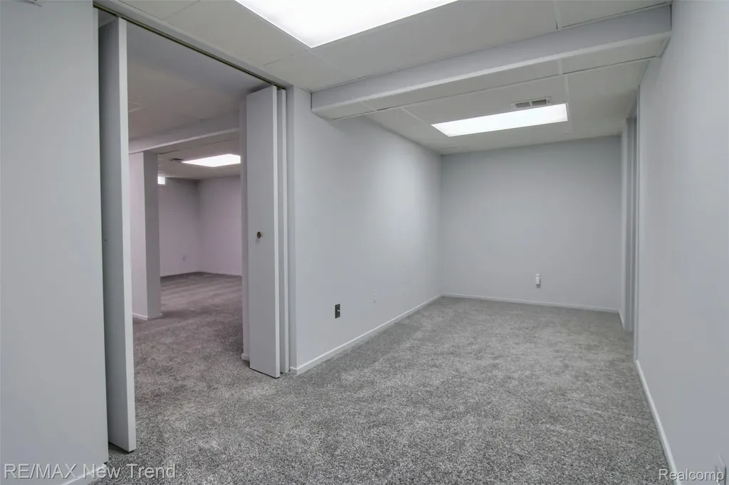 2191 Pleasant Drive Commerce Charter Township MI 48390