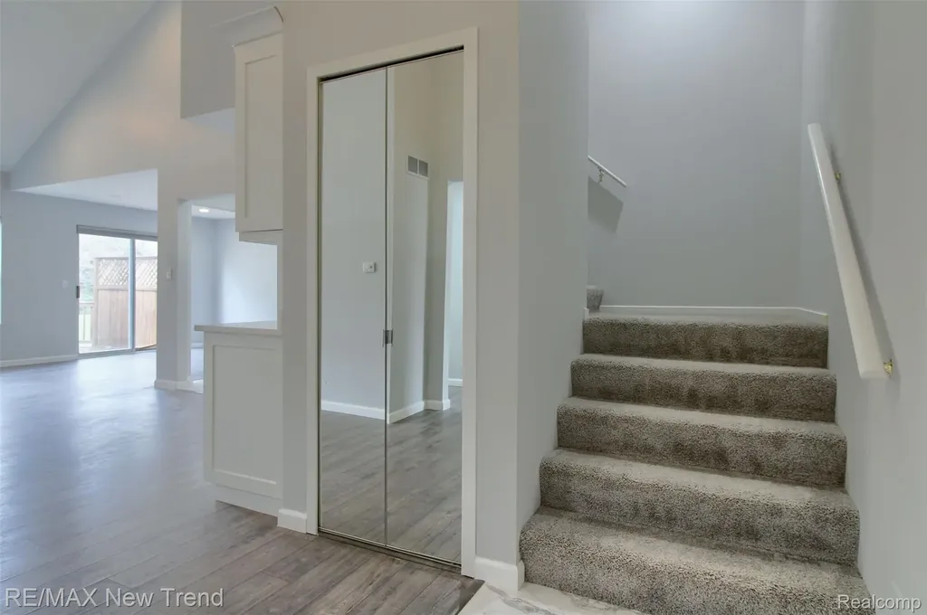 2191 Pleasant Drive Commerce Charter Township MI 48390