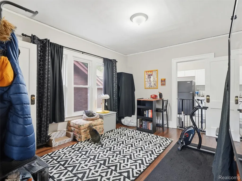 1123 Wayburn Street Grosse Pointe Park City MI 48230