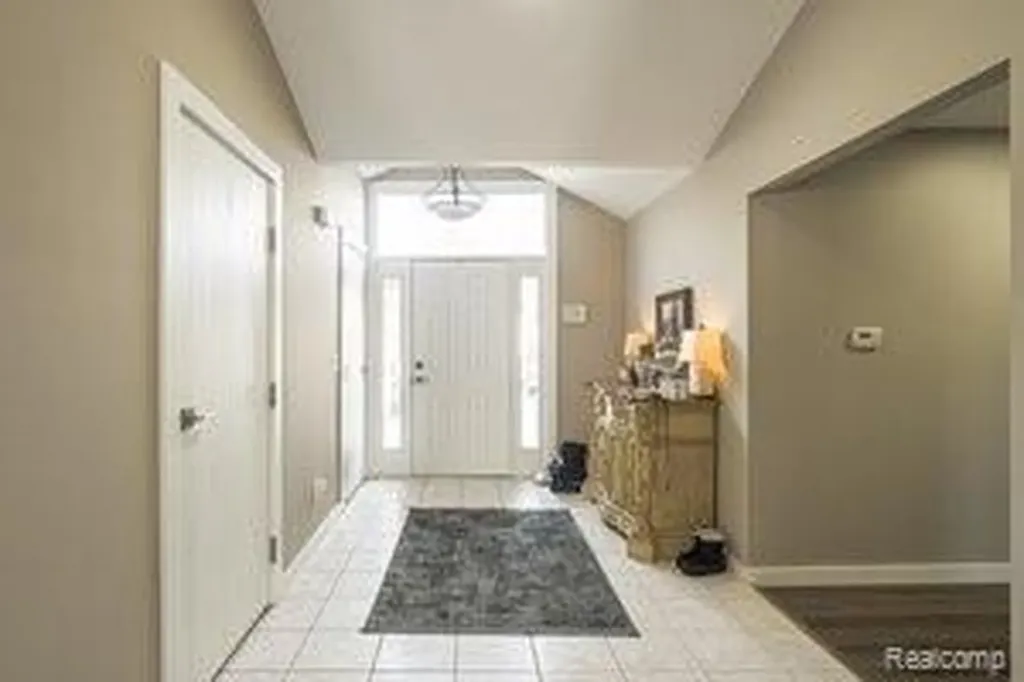 25014 Trombley Street Harrison Charter Township MI 48045