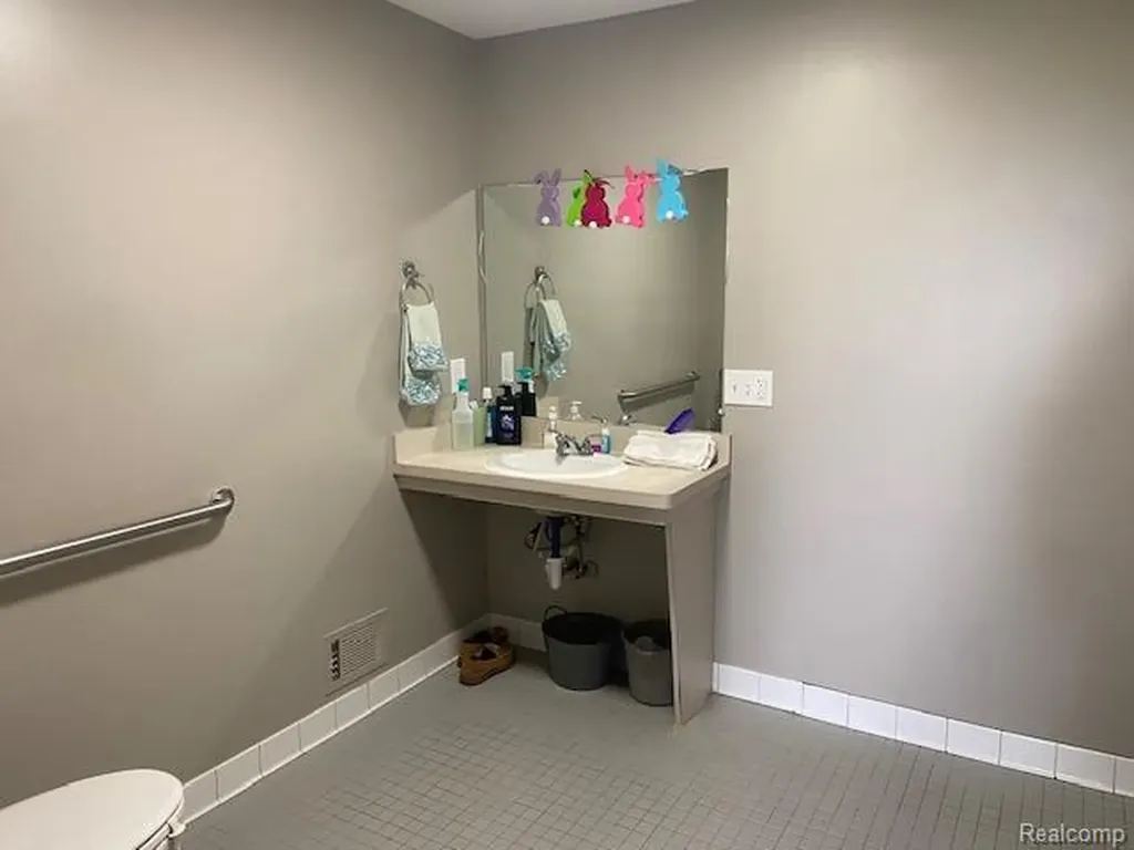25014 Trombley Street Harrison Charter Township MI 48045