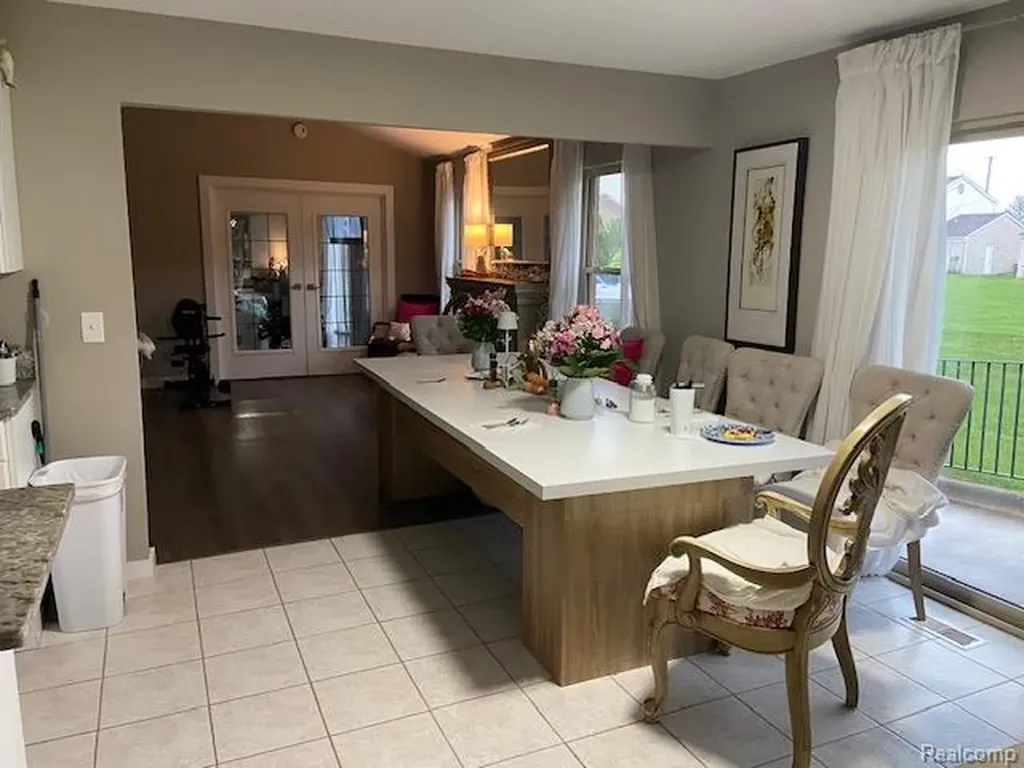 25014 Trombley Street Harrison Charter Township MI 48045
