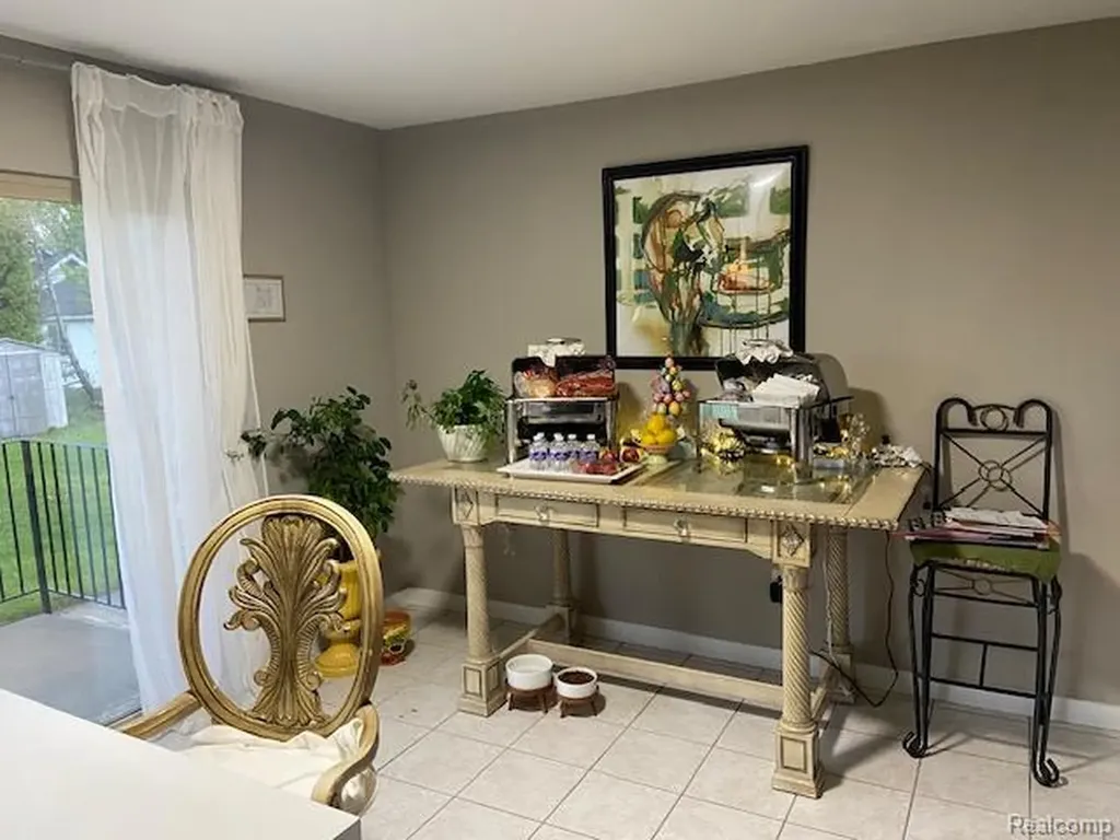 25014 Trombley Street Harrison Charter Township MI 48045