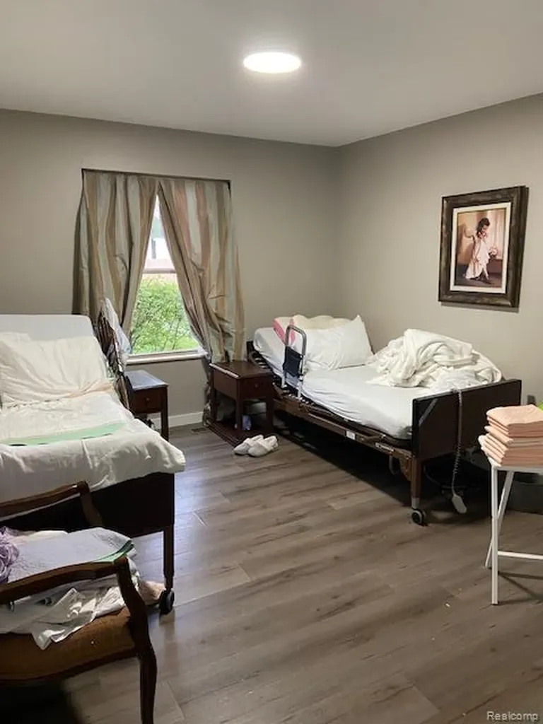 25014 Trombley Street Harrison Charter Township MI 48045