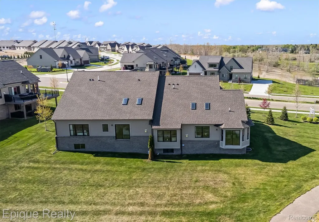 181 E Market Street Oxford Charter Township MI 48371