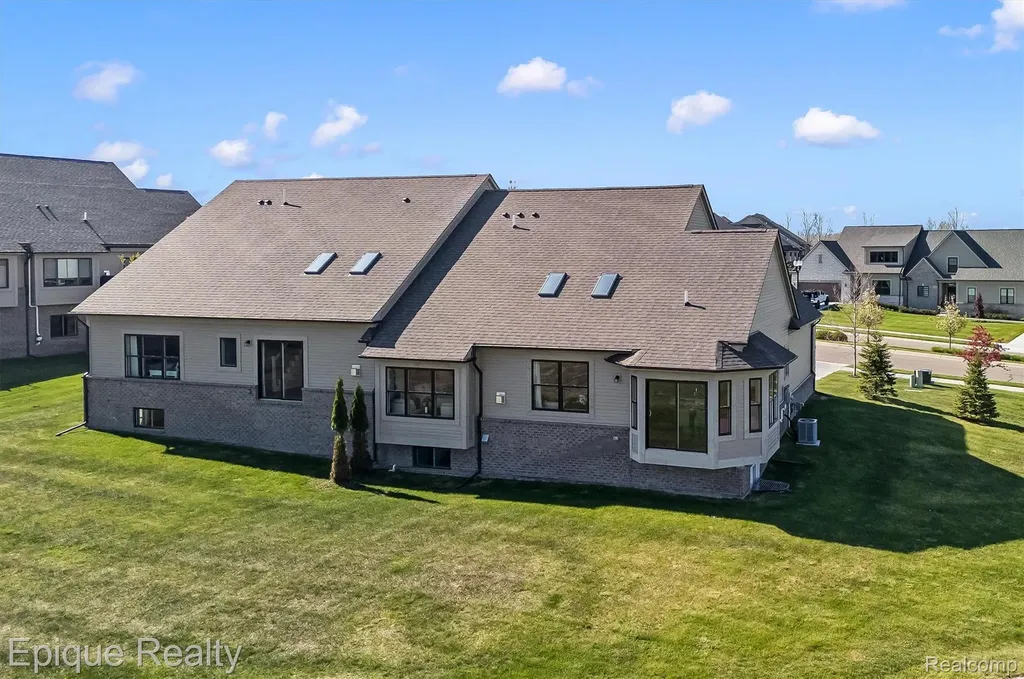 181 E Market Street Oxford Charter Township MI 48371