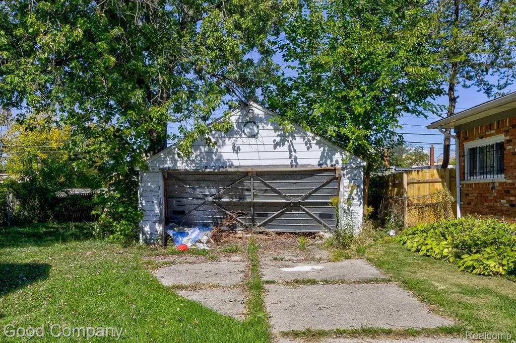 17149 New York Street Detroit City MI 48224