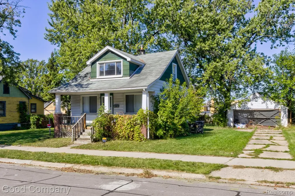 17149 New York Street Detroit City MI 48224