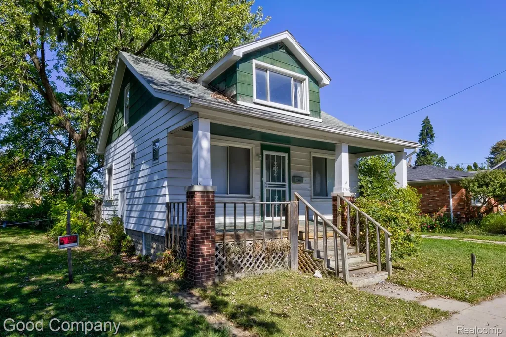 17149 New York Street Detroit City MI 48224