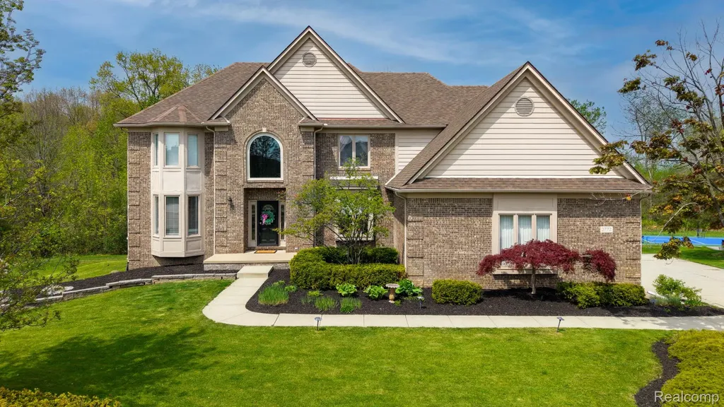 3772 Fawn Drive Oakland Charter Township MI 48306
