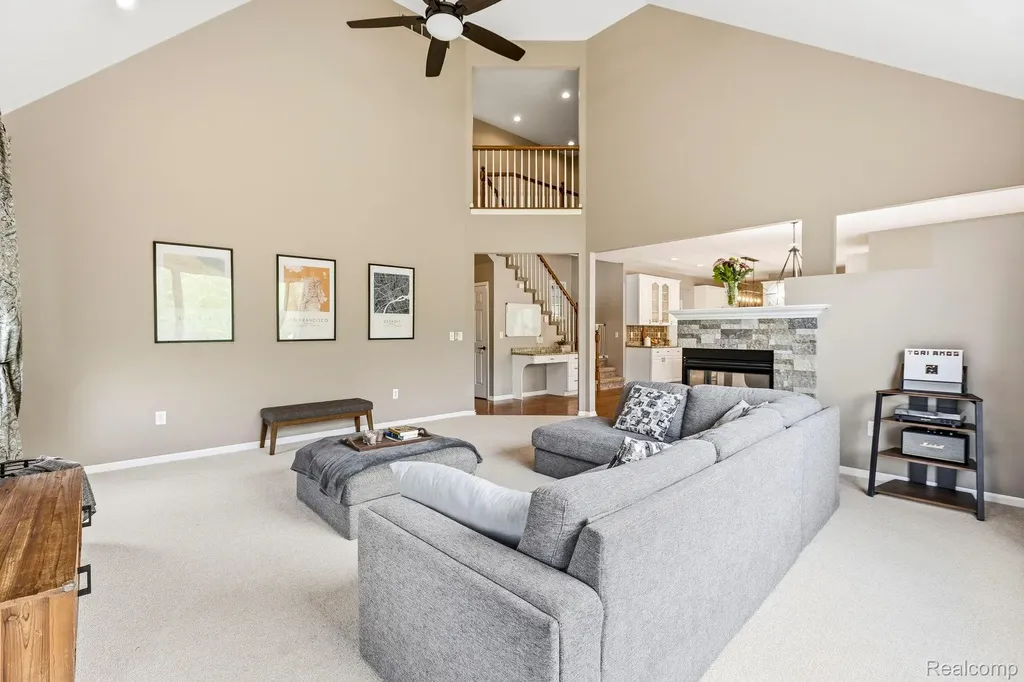 3772 Fawn Drive Oakland Charter Township MI 48306