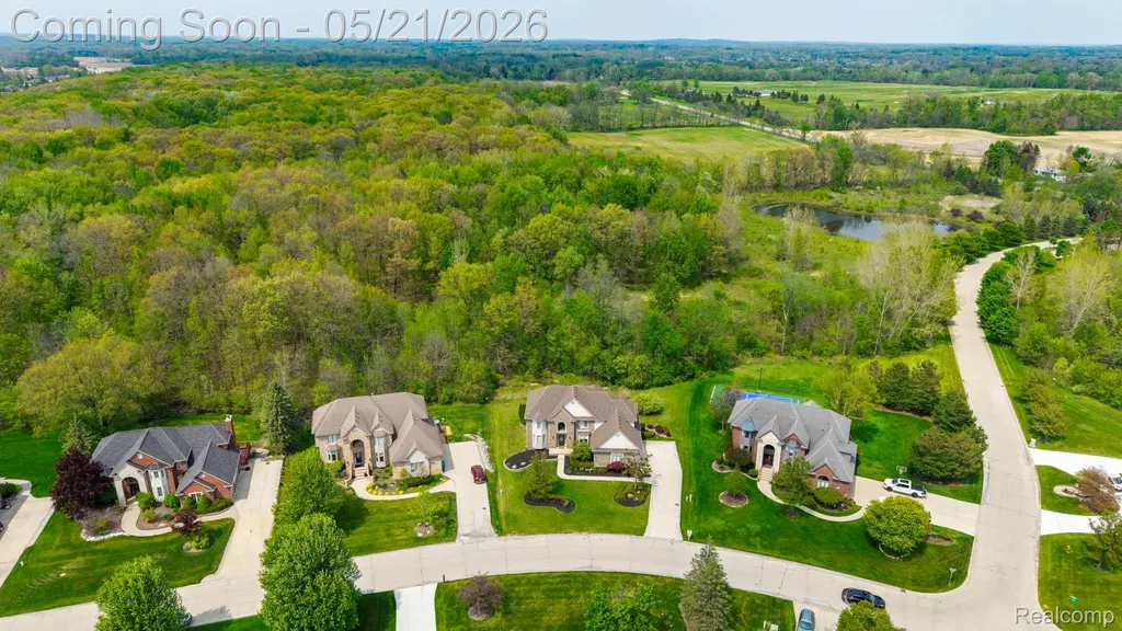 3772 Fawn Drive Oakland Charter Township MI 48306