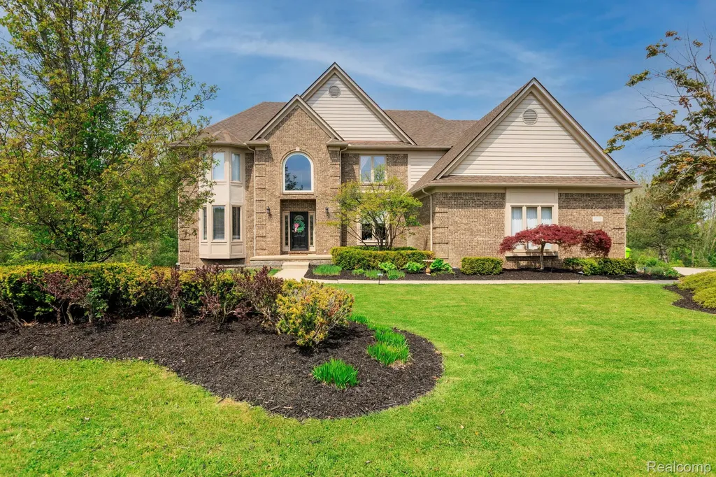 3772 Fawn Drive Oakland Charter Township MI 48306