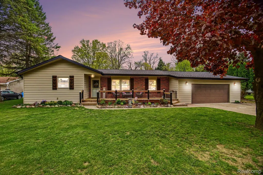 2205 Miark Drive Oregon Township MI 48446