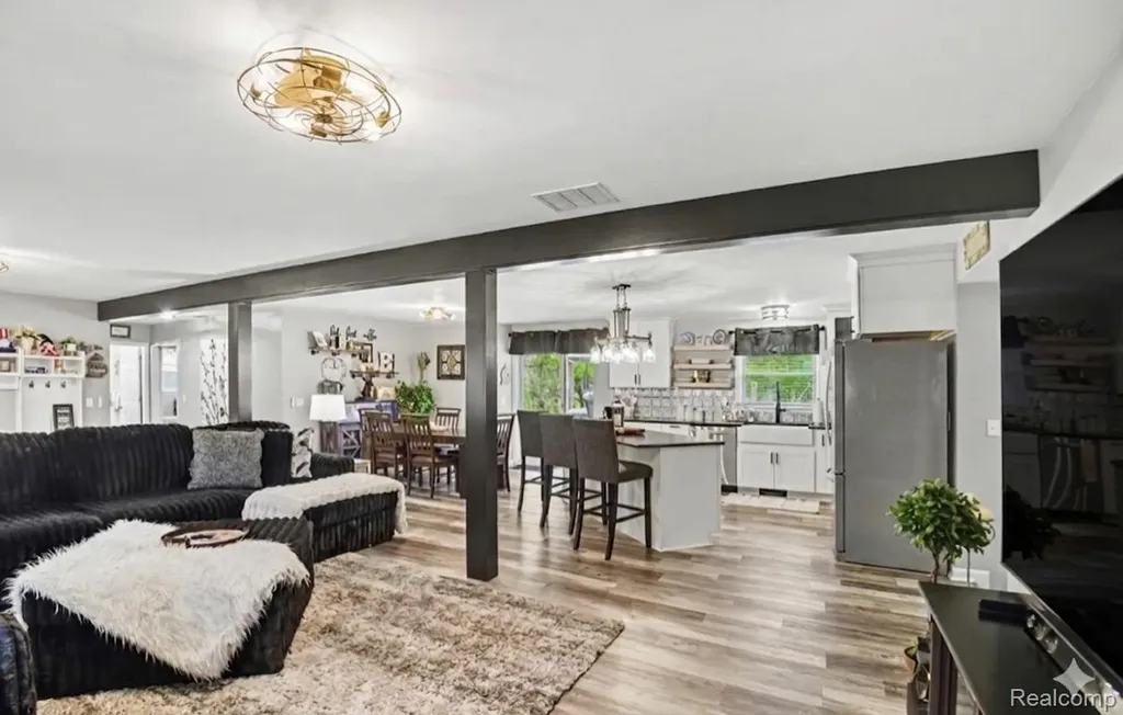 2205 Miark Drive Oregon Township MI 48446