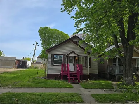 15 E Goodell Ecorse City MI 48229