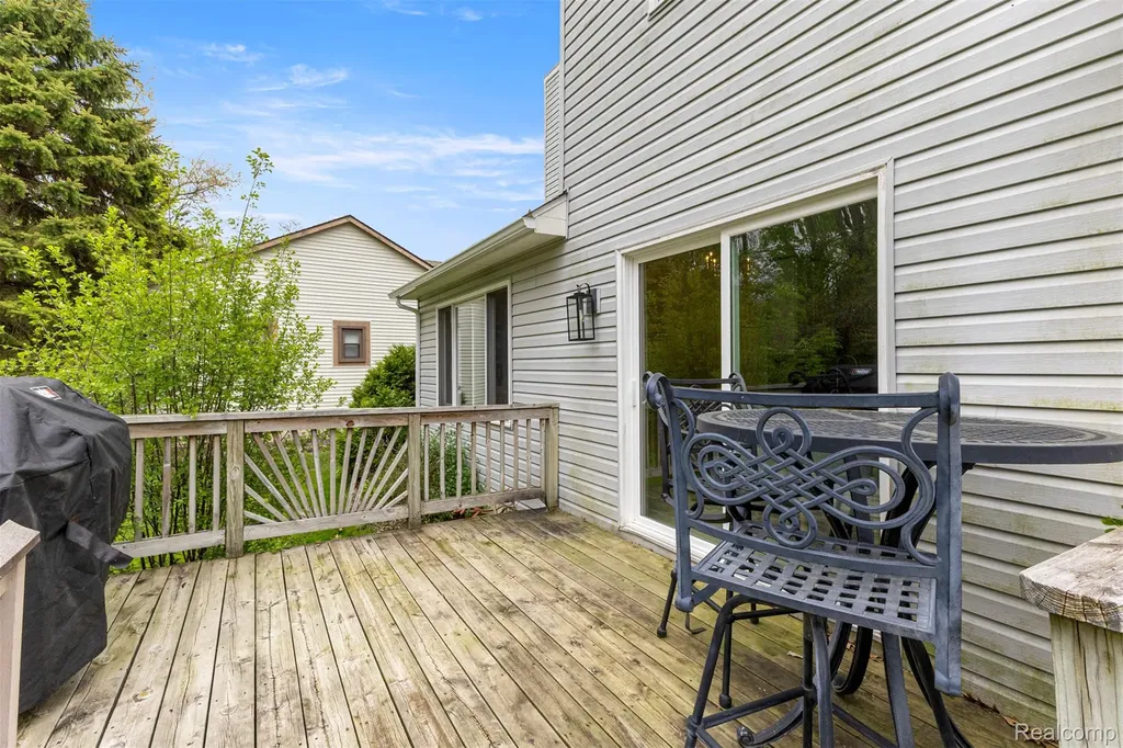 7978 Hoffman Drive Waterford Charter Township MI 48327