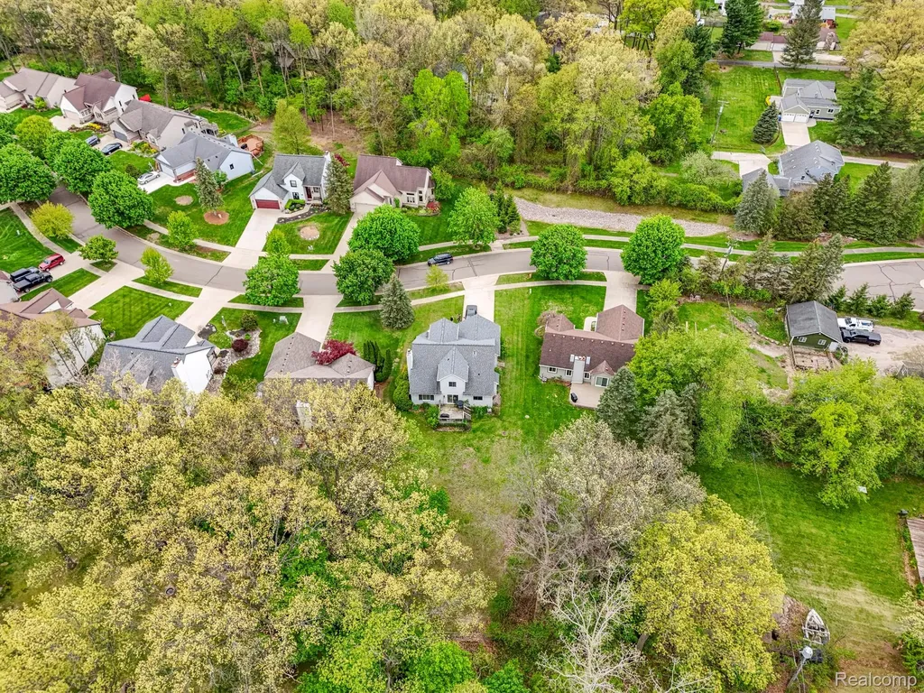 7978 Hoffman Drive Waterford Charter Township MI 48327