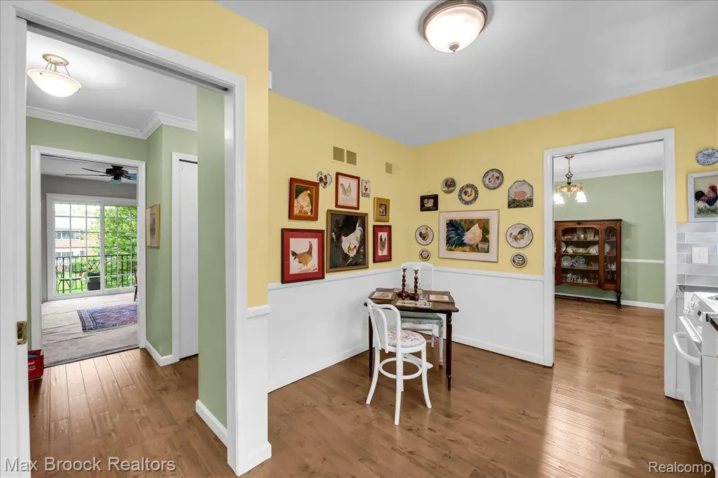 1711 Huntingwood Lane Bloomfield Charter Township MI 48304