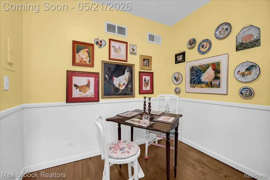 1711 Huntingwood Lane Bloomfield Charter Township MI 48304