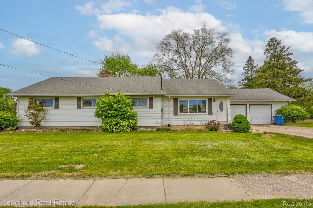 12385 Church Street Birch Run Village MI 48415