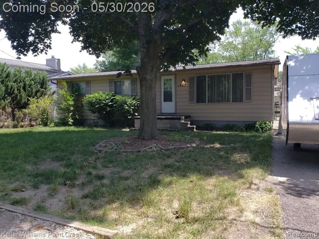 1867 Rustic Lane Keego Harbor City MI 48320