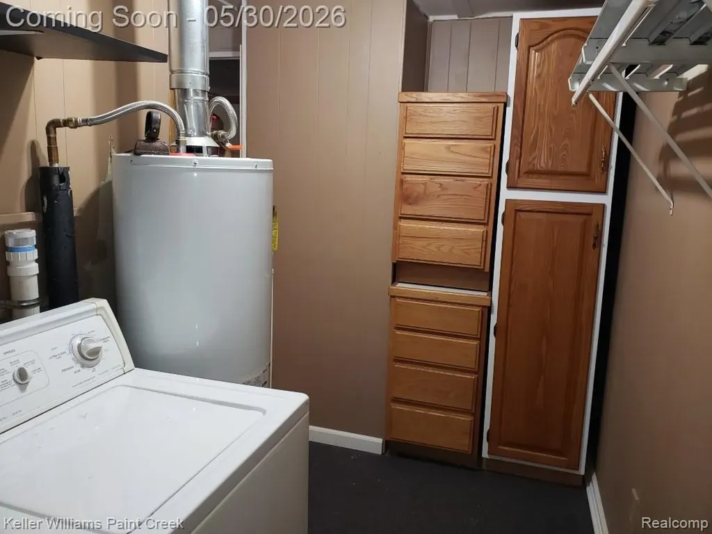 1867 Rustic Lane Keego Harbor City MI 48320