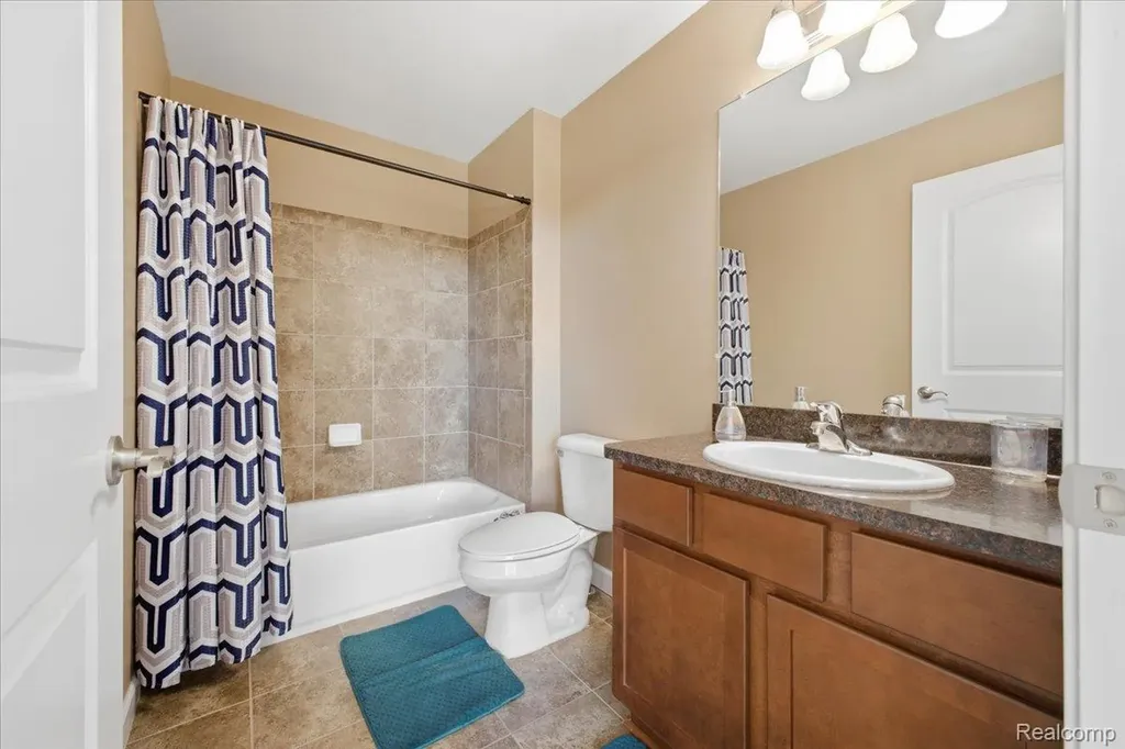 4930 E Stonegate Circle Orion Charter Township MI 48359