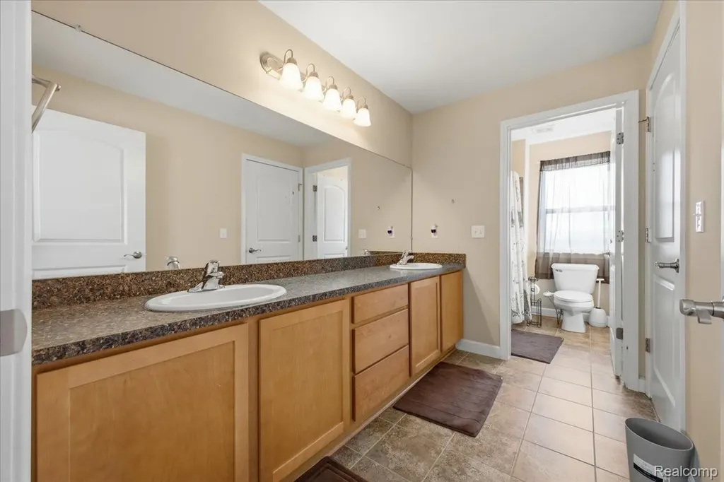 4930 E Stonegate Circle Orion Charter Township MI 48359
