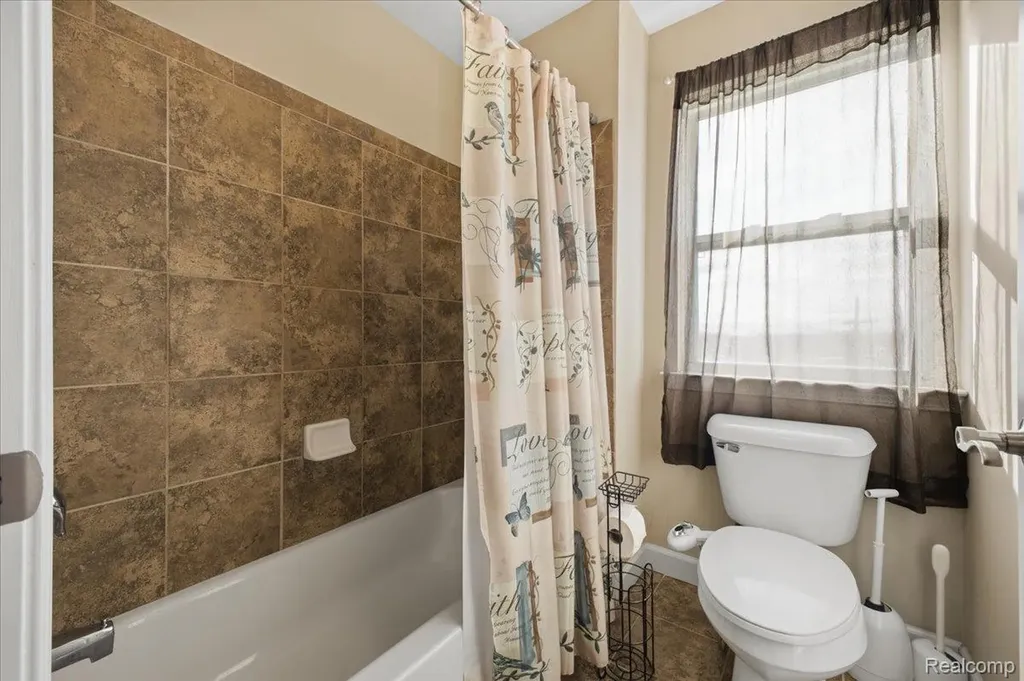 4930 E Stonegate Circle Orion Charter Township MI 48359