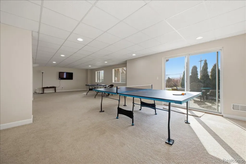 4930 E Stonegate Circle Orion Charter Township MI 48359