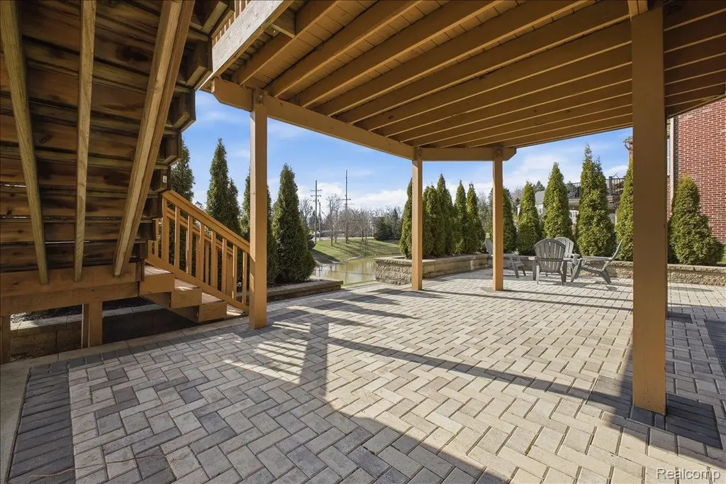 4930 E Stonegate Circle Orion Charter Township MI 48359