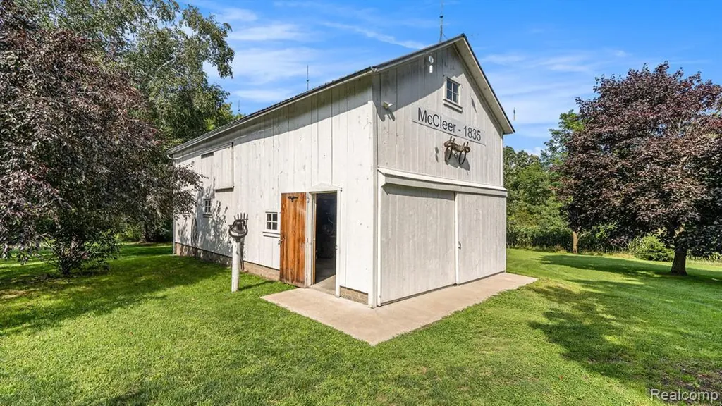 17750 M-106 Unadilla Township MI 48137