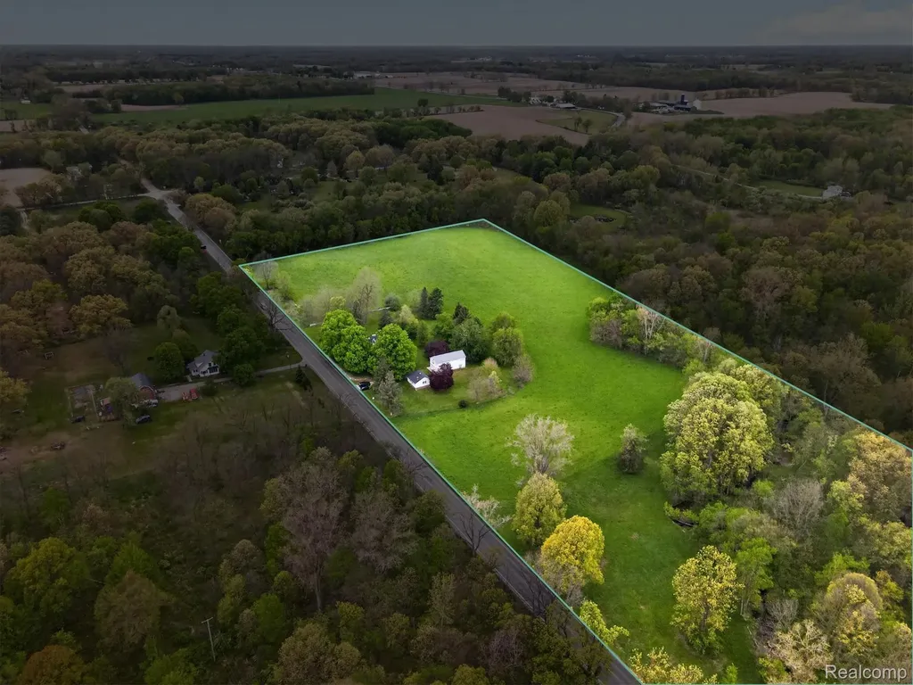 17750 M-106 Unadilla Township MI 48137