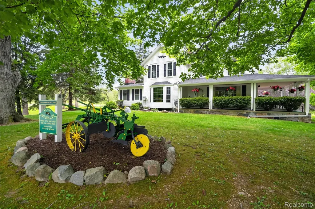 17750 M-106 Unadilla Township MI 48137