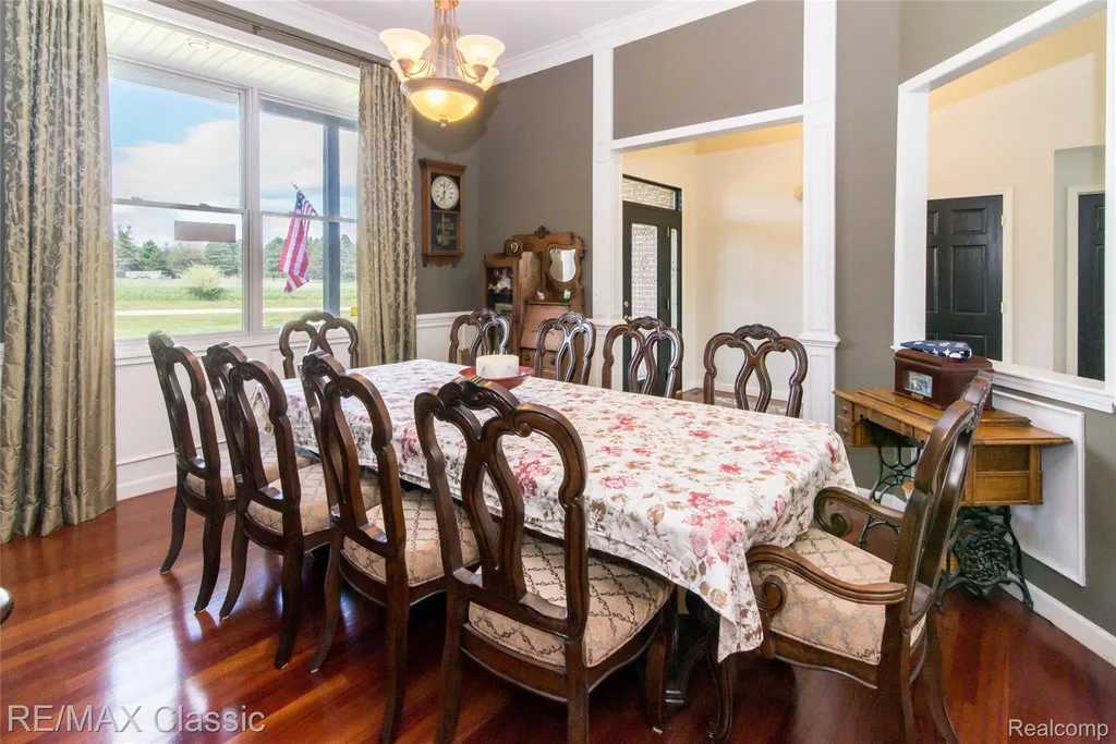 4144 Meadow Hills Drive Hamburg Township MI 48169