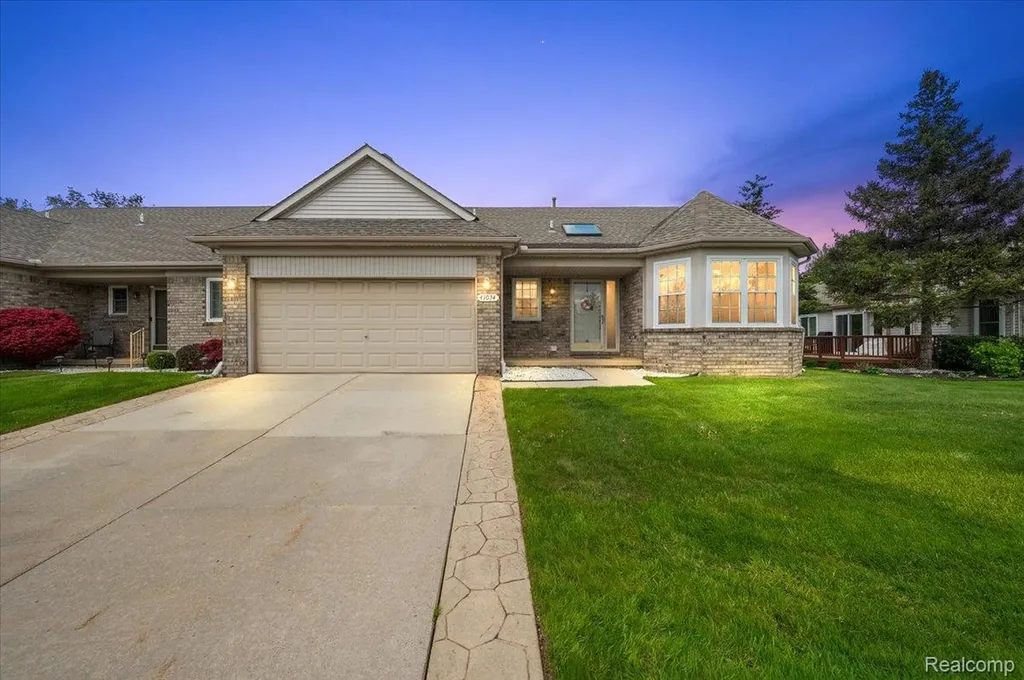 41034 Greenspire Drive Clinton Charter Township MI 48038