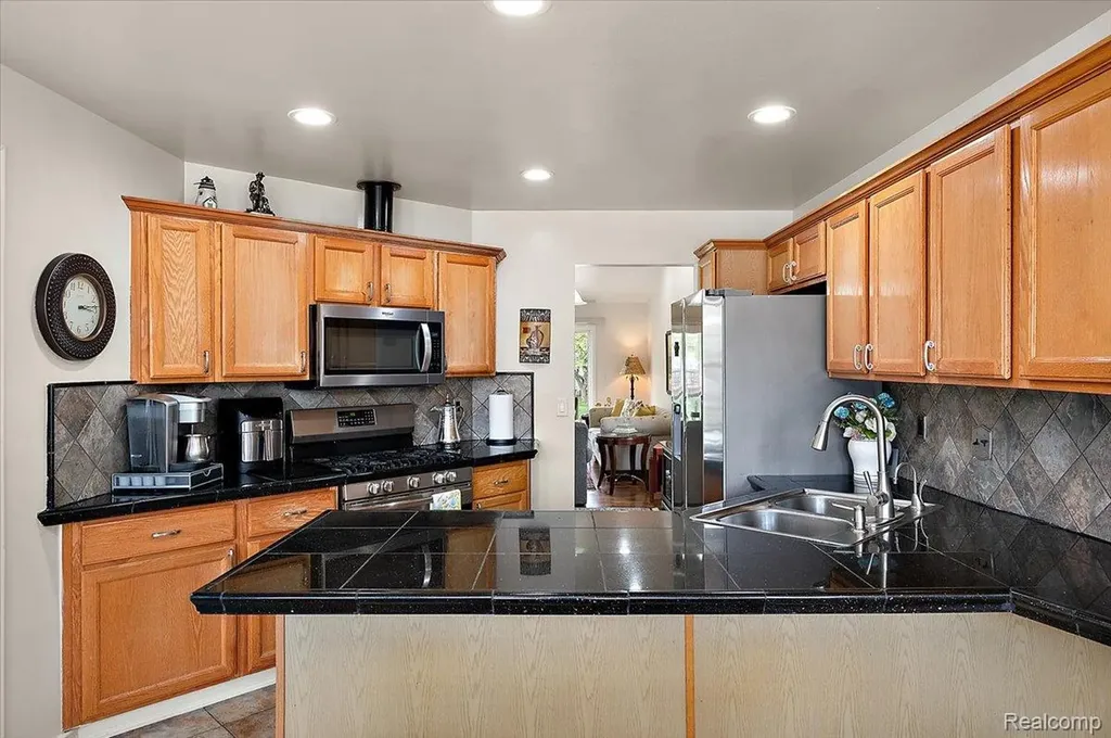 41034 Greenspire Drive Clinton Charter Township MI 48038