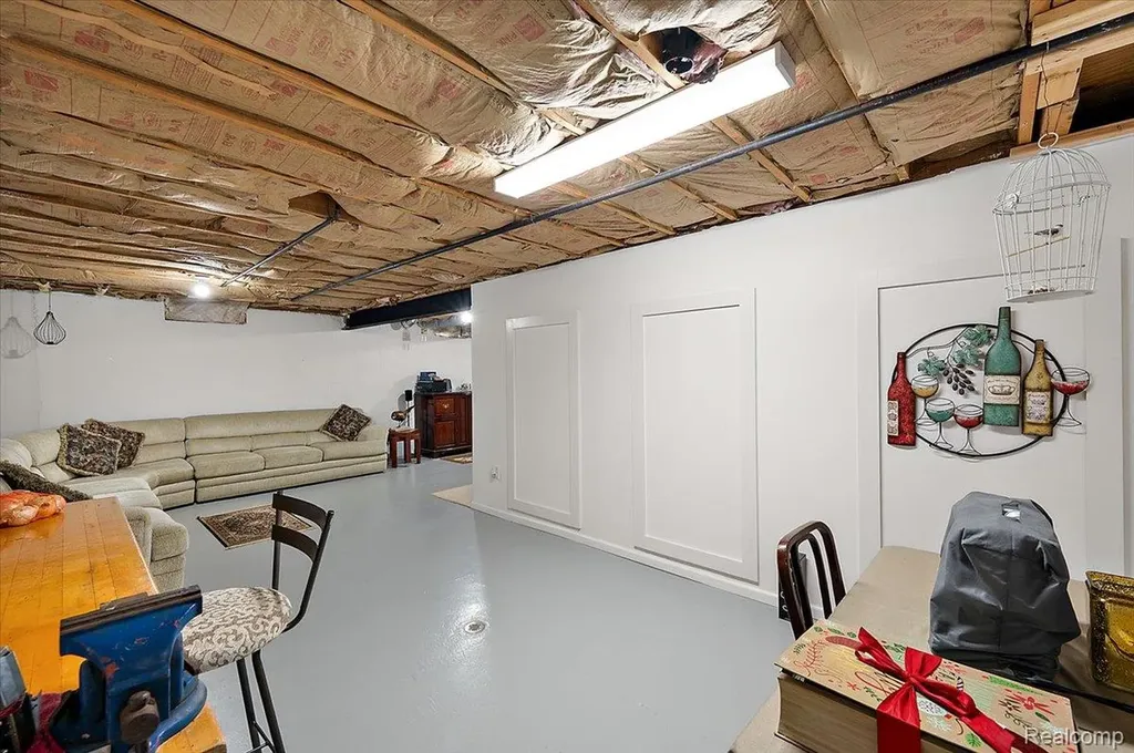 41034 Greenspire Drive Clinton Charter Township MI 48038