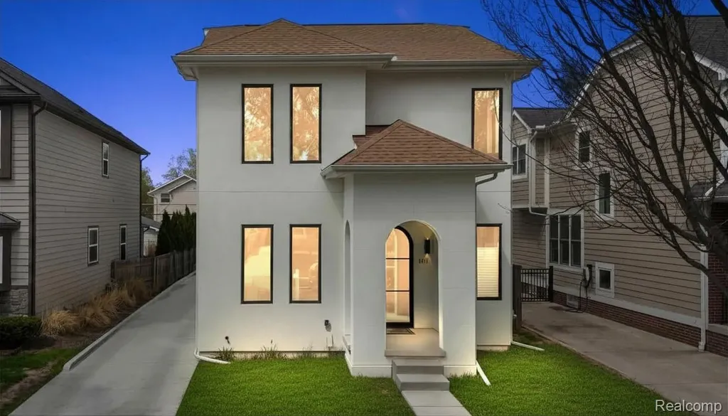 1307 Humphrey Avenue Birmingham City MI 48009