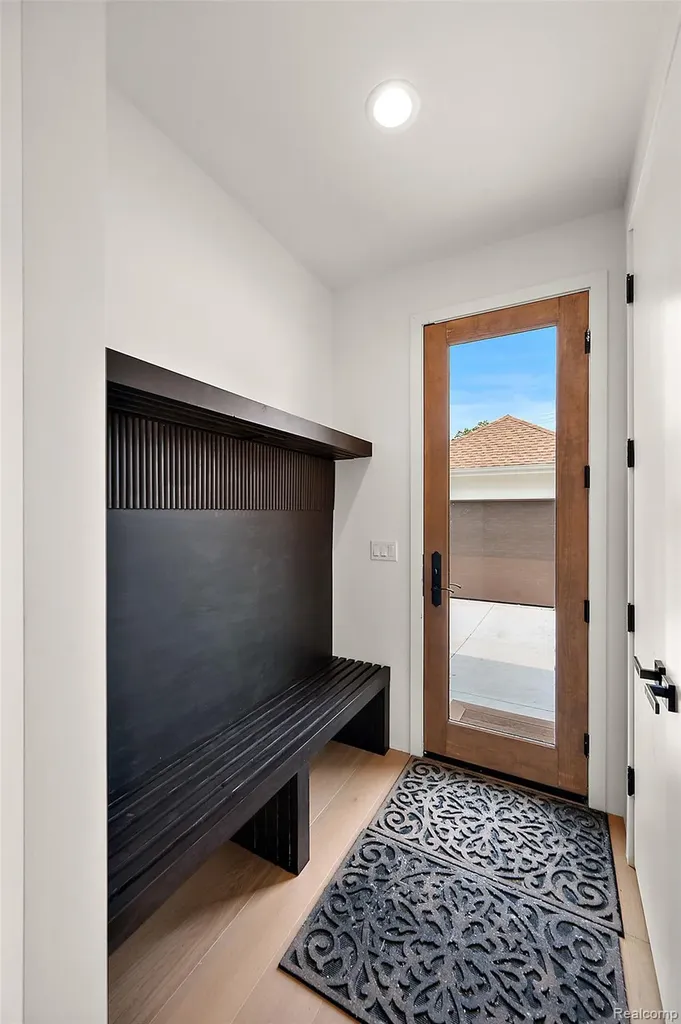 1307 Humphrey Avenue Birmingham City MI 48009