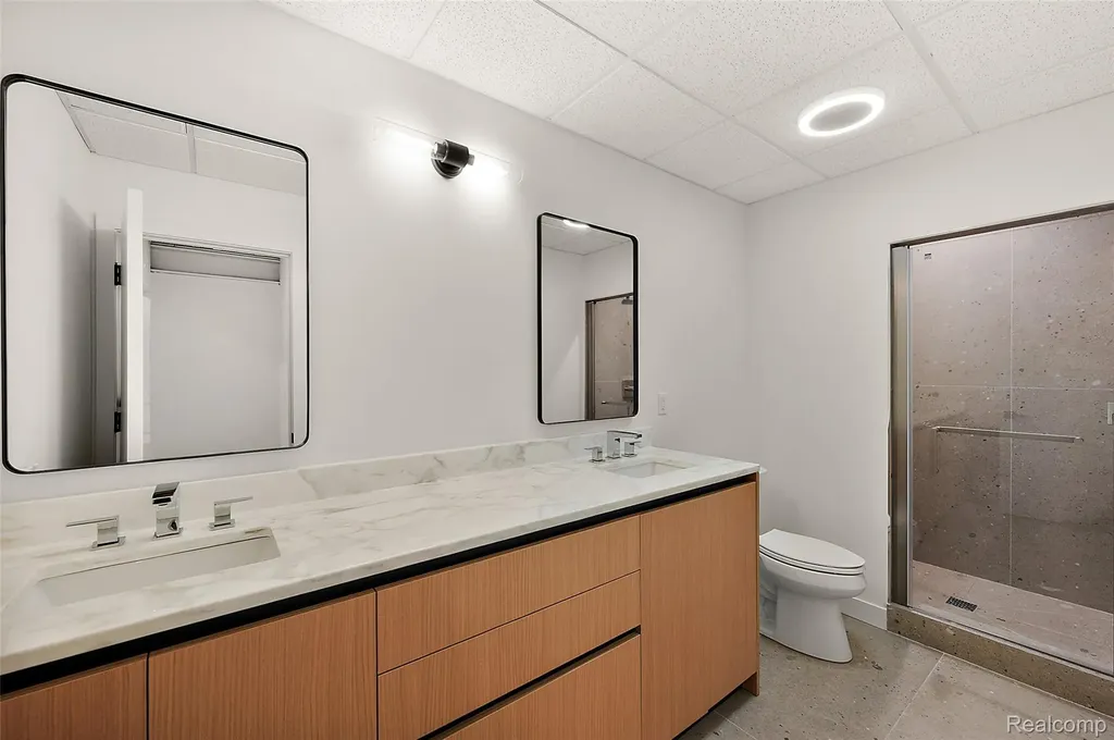 1307 Humphrey Avenue Birmingham City MI 48009