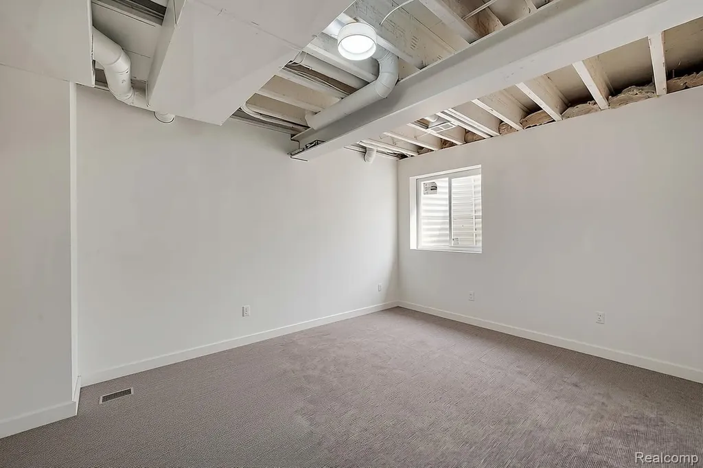 1307 Humphrey Avenue Birmingham City MI 48009