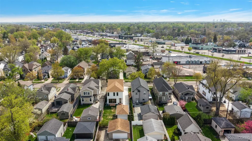 1307 Humphrey Avenue Birmingham City MI 48009
