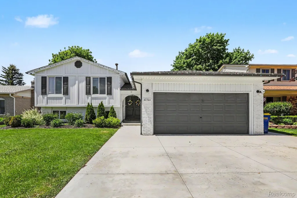 47701 Concord Road Macomb Township MI 48044